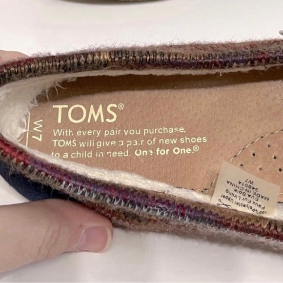 Toms Multicolor Patterned Flats - Picture 6 of 8